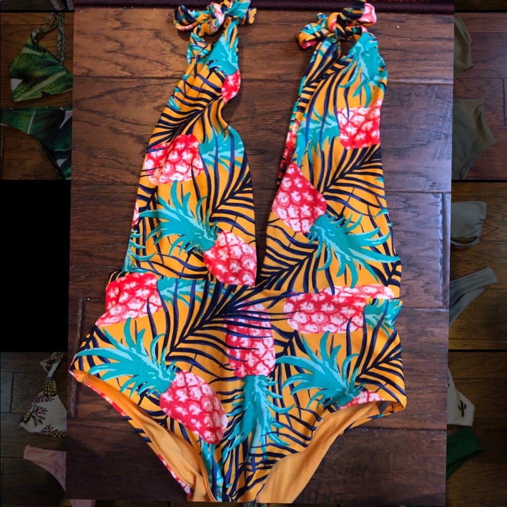 One piece swimsuit